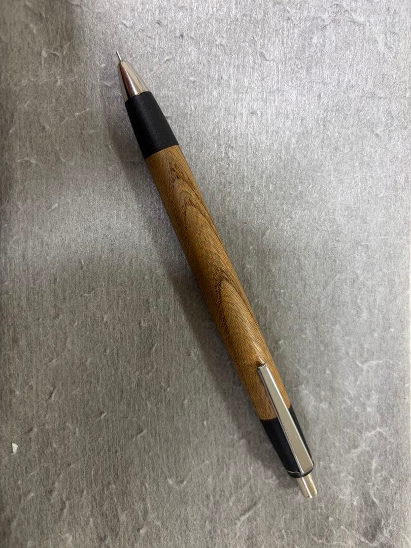 ピッポ　ボナンペン　欅