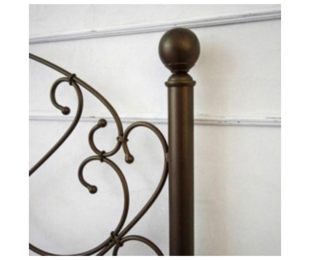 アンティーク調アイアンベッド　廃盤