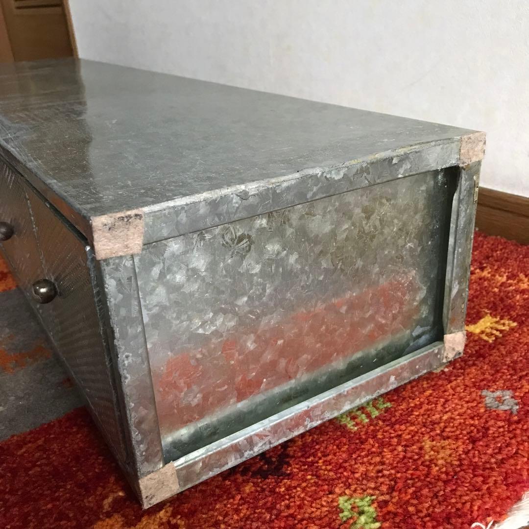 ブリキ　6段ボックス　引き出し　小物入れ　アンティーク家具