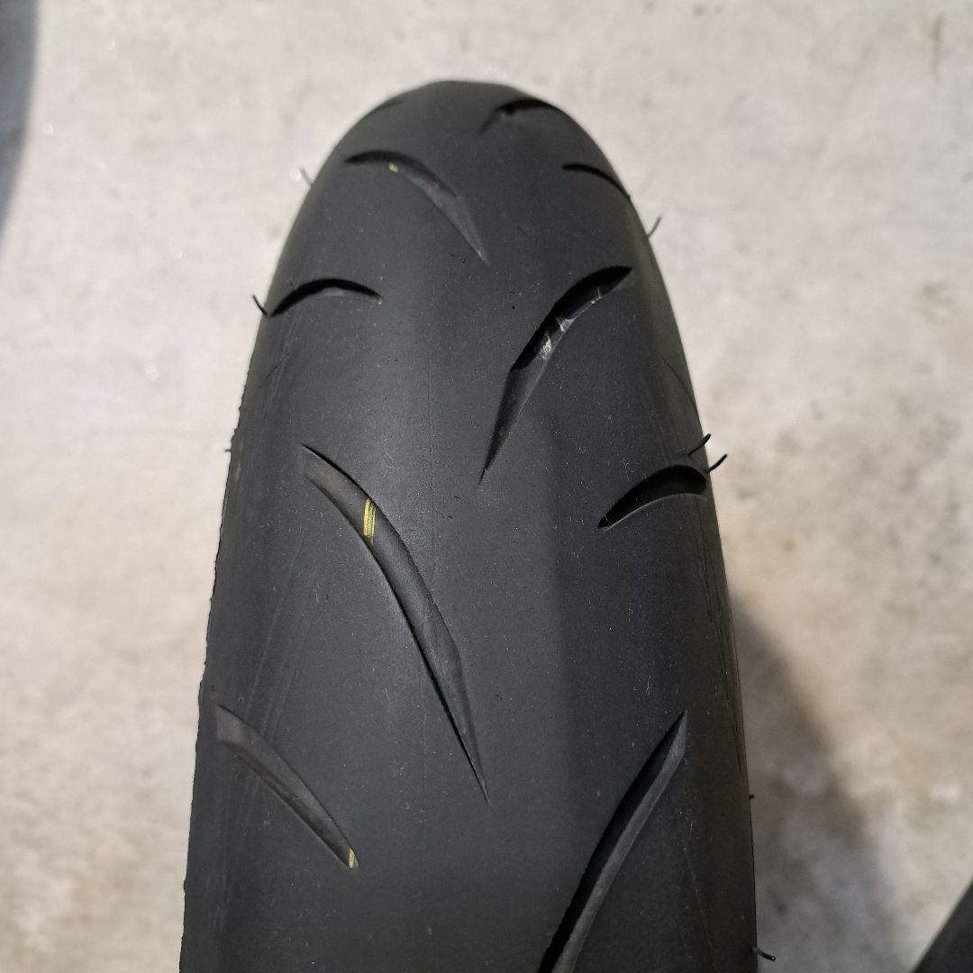 ほぼ新品 BRIDGESTONE S21F 120/70-17