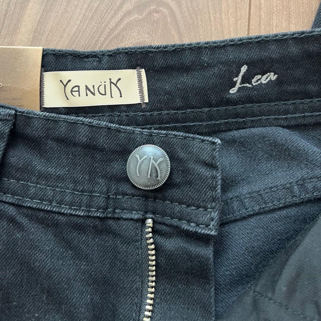 YANUK ボーイズストレート　LEA 23