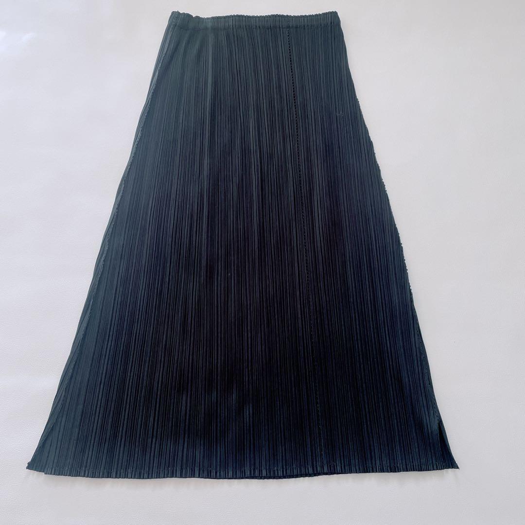 美品✨PLEATS PLEASE プリーツプリーズ フレアスカート　ロング　黒