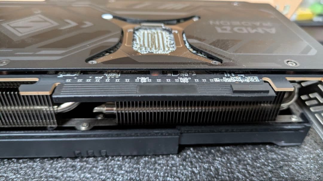 RX 9070 XT Steel Legend Dark 16GB　【美品】