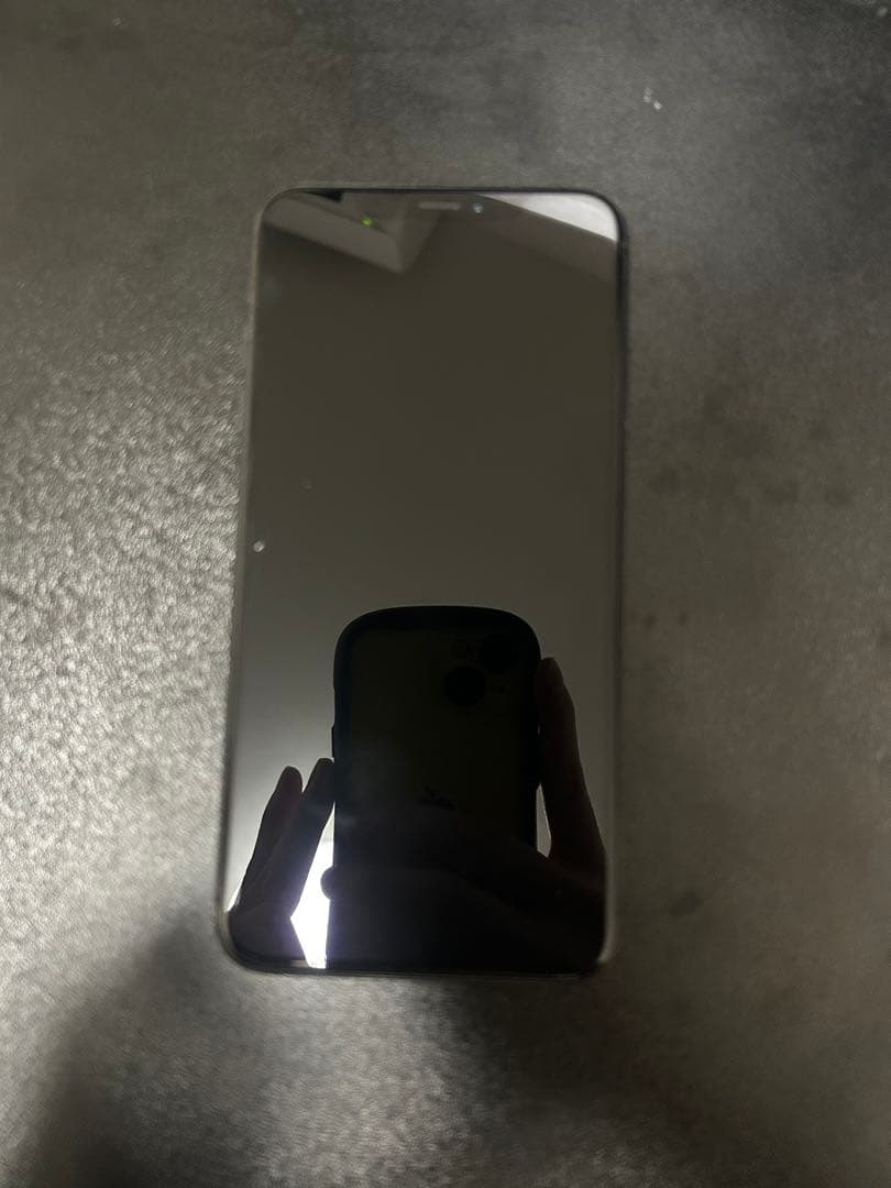 Apple iPhone Xs MAX シルバー 本体