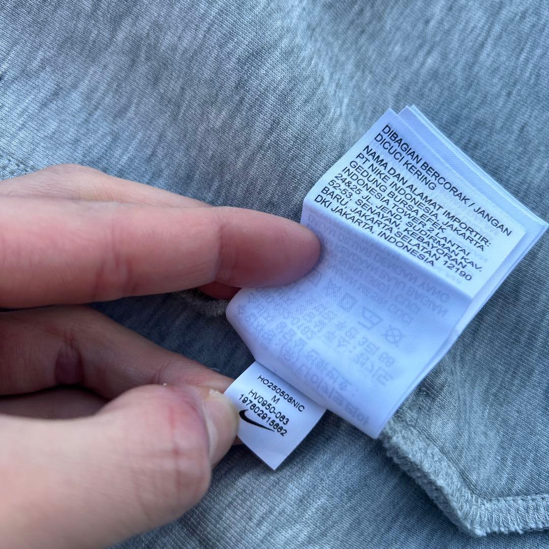 2025製 ナイキ テックフリース フルジップパーカー グレー 赤タグ