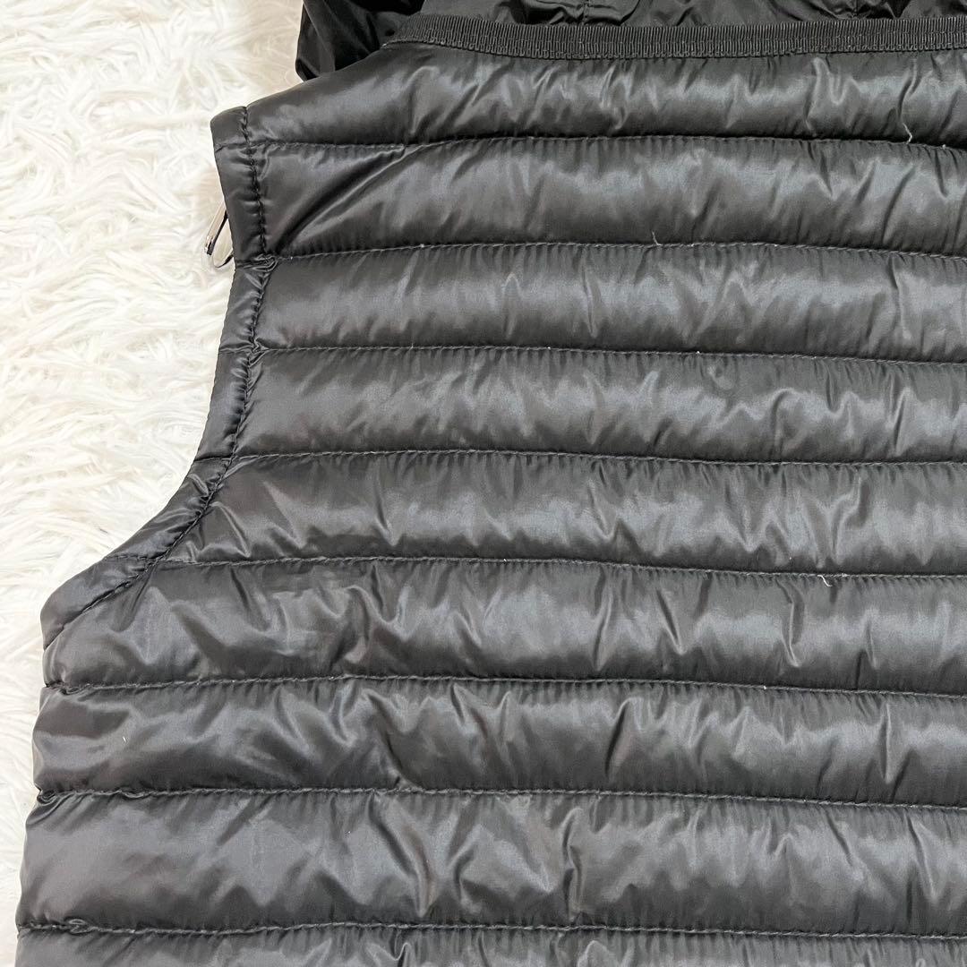 美品　MONCLER LUCILA ダウンベスト　フリル　ブラック　0