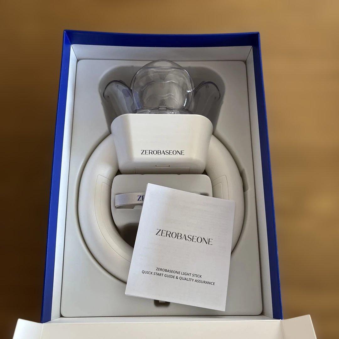 ZEROBASEONE 公式ペンライト