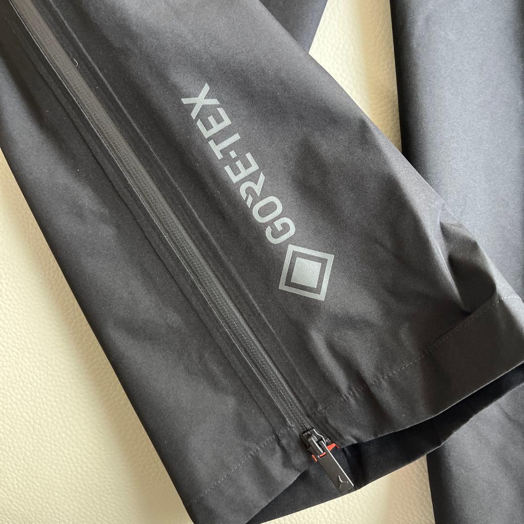 AIR JORDAN GORE-TEX ブラックパンツ