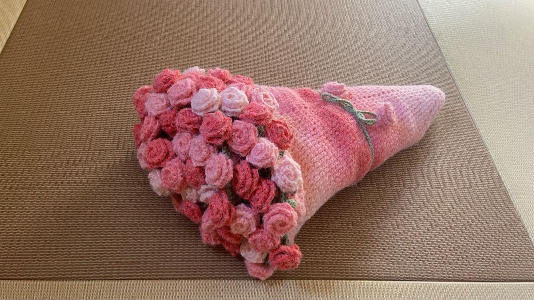 バラの花束ブランケット直径110cm，66本の大きな花ストール