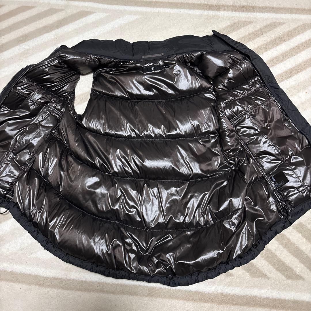 UNIQLO ダウンボリュームベスト +J 黒 Mサイズ