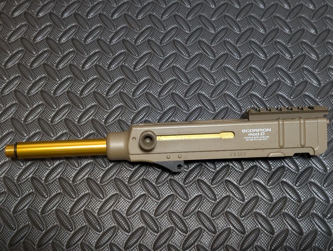 U*I様 SCORPION mod.M 電動ガン