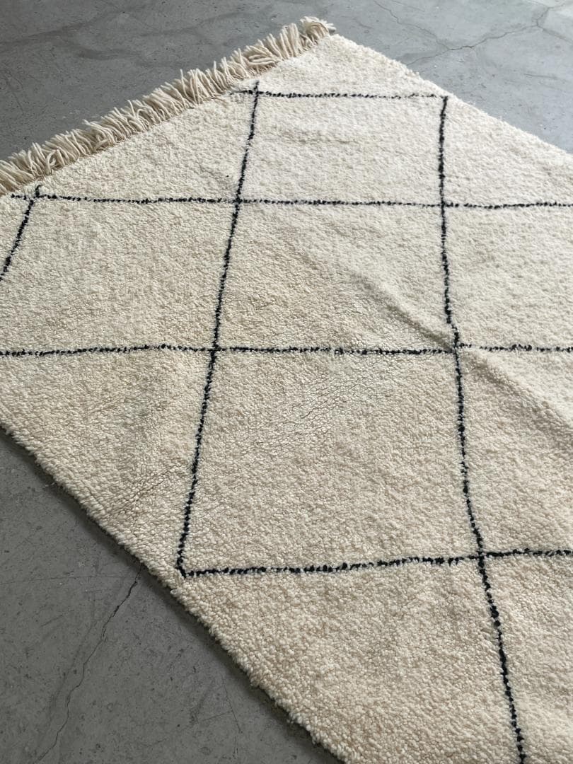【Vintage Rug】184cm ×153cm　ベニワレン　ベルベル人