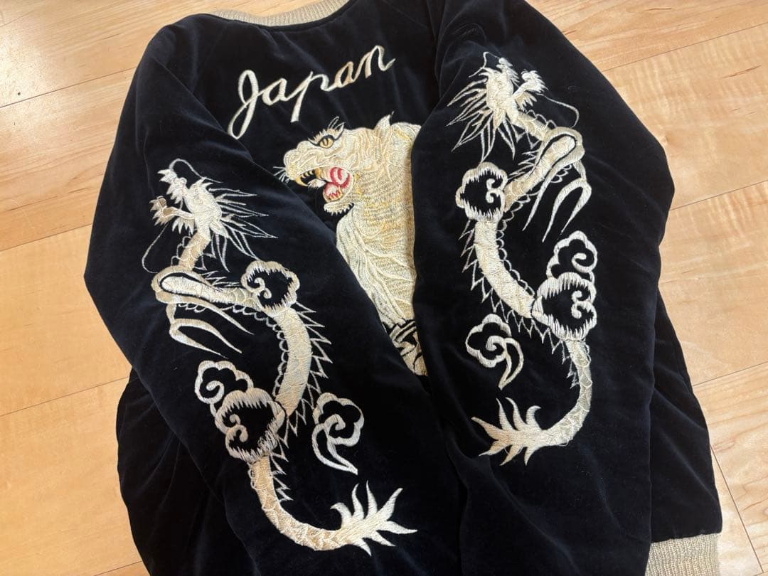 黒 ベルベット スカジャン ライオン ドラゴン刺繍