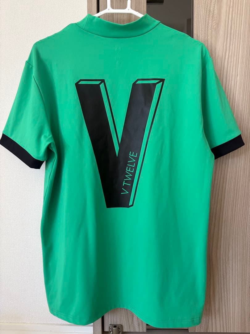 新品 [V12] モックネック Lサイズ