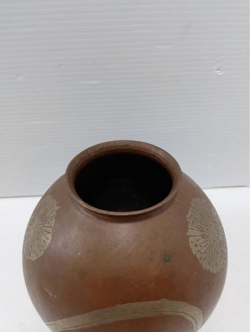 【希少/鳳山刻印】銅製 花瓶 たんぽぽ 蒲公英 槌目 伝統工芸 高岡銅器 壺
