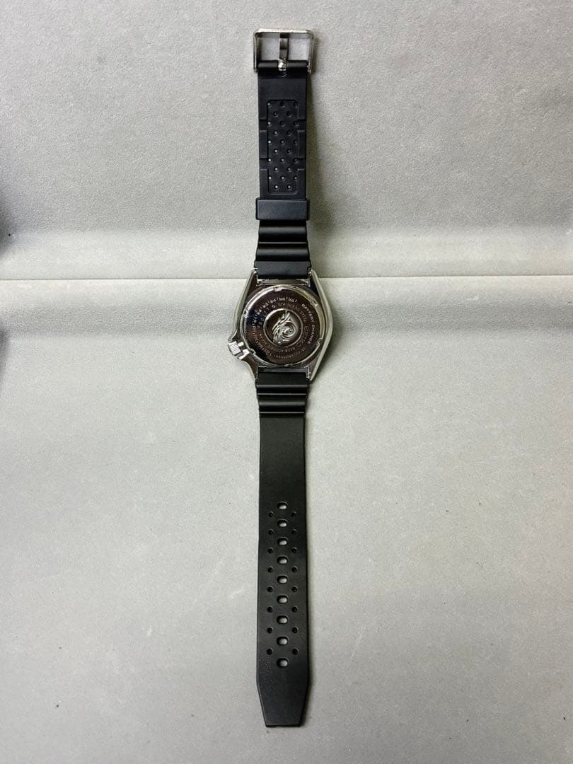 希少 SEIKO ダイバー ホワイト文字盤 6458-600B ベルト・電池新品