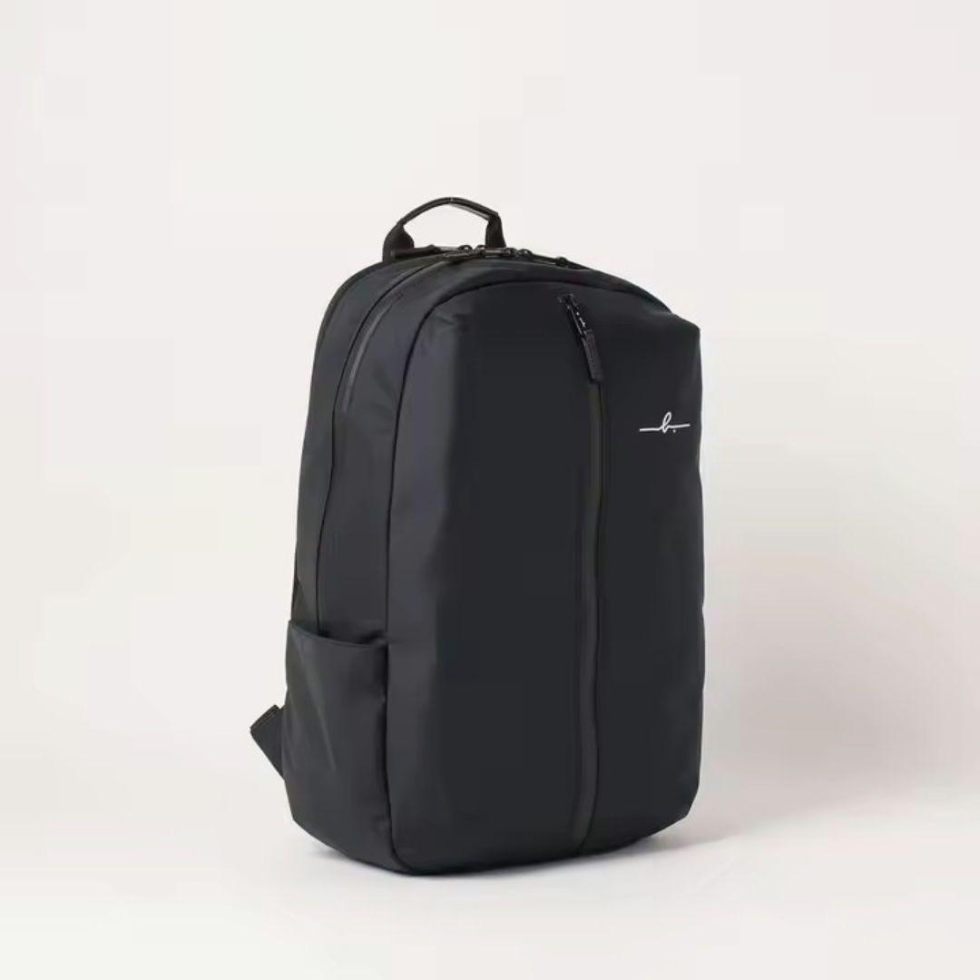【新品】agnes b. VOYAGE 黒　軽量　防水　旅行　PC　　リュック