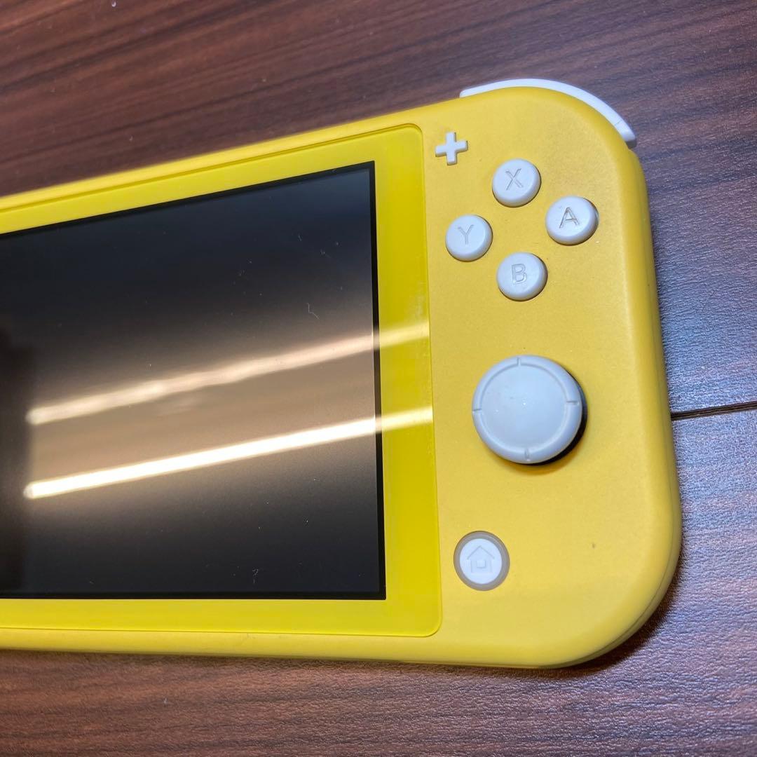 ニンテンドー Switch Lite 本体 イエロー ほぼ新品 5732