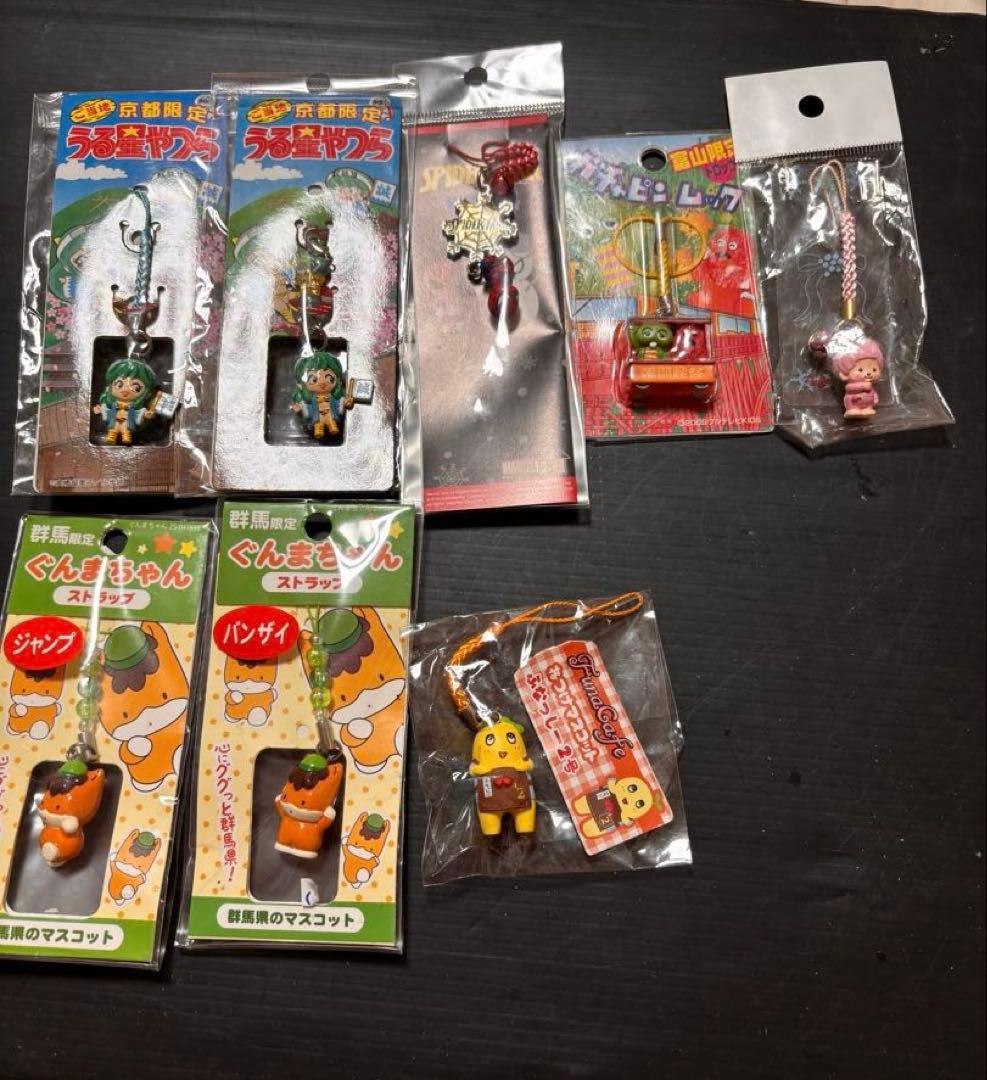 R*8様 マイナーな激レア品！アニメキャラご当地キャラクターなど大量まとめ売り