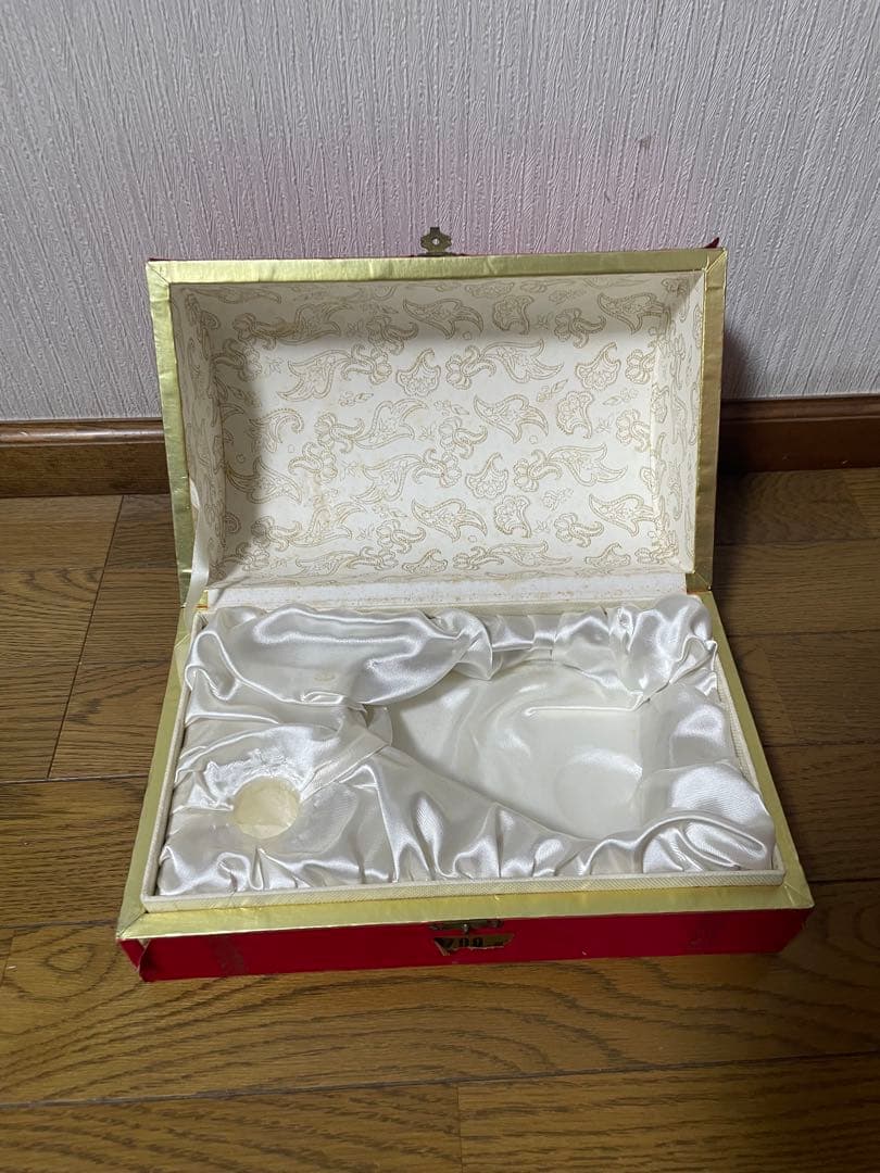 【未開栓】CAMUS(カミュ ブランデー カラフェ バカラボトル 化粧箱付)