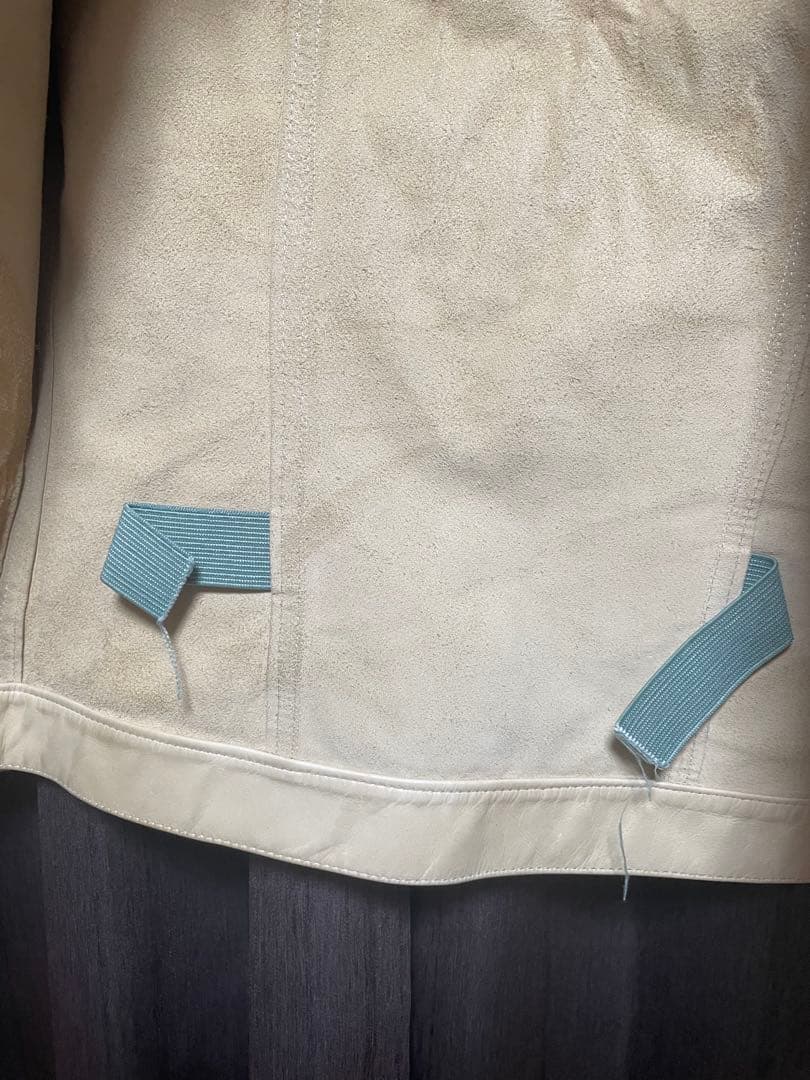 コ*ジ様 クリーム色レザージャケット値下げ中