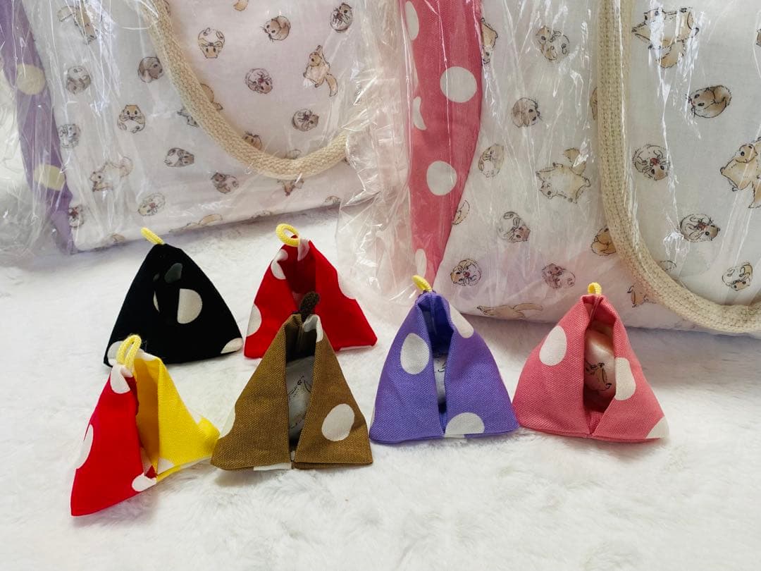 フクロモモンガ　ポーチ　ねりごま