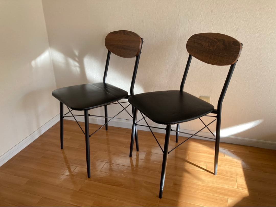 シンプルモダンな椅子 2脚セット 北欧風 ダイニングチェア ナチュラル おしゃれ