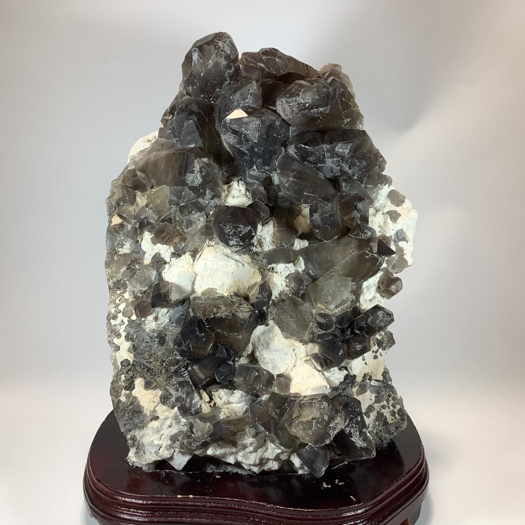 黒水晶クラスター　巨大鉱石　19.7ｋｇ　希少品　パワーストーン　玄関　リビング