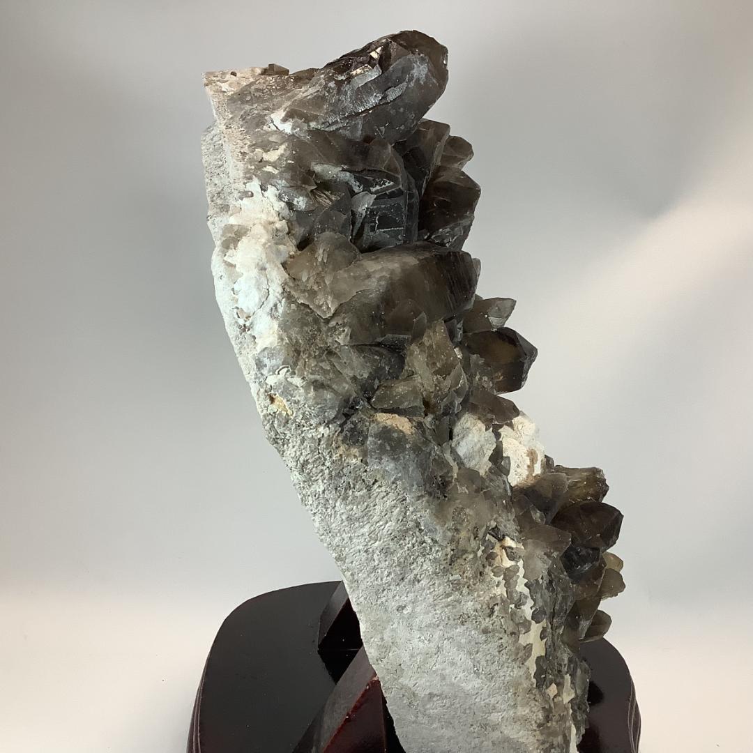 黒水晶クラスター　巨大鉱石　19.7ｋｇ　希少品　パワーストーン　玄関　リビング