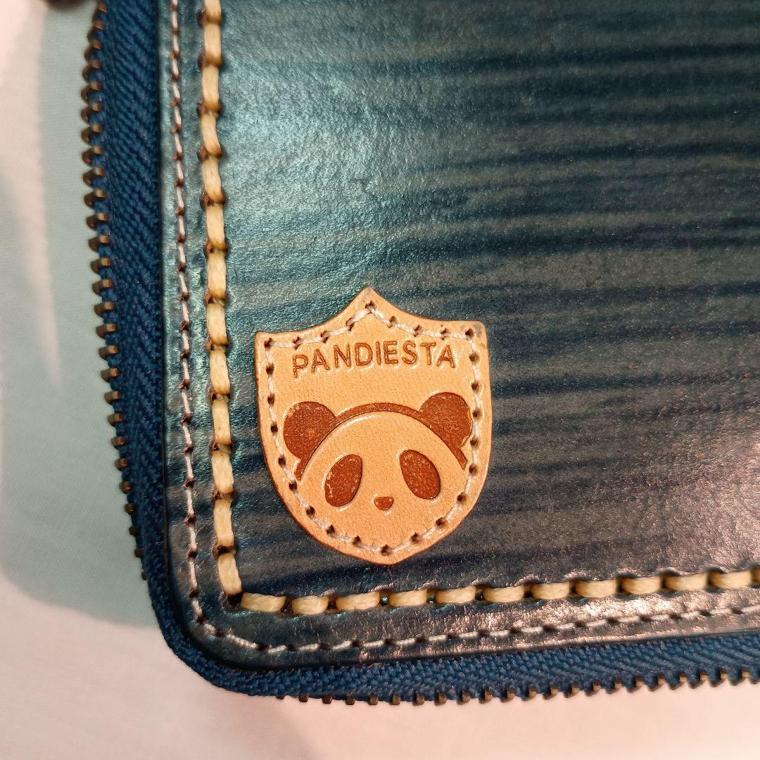 << 新品未使用品 >> パンディエスタ ラウンドジップ ウォレット ネイビー