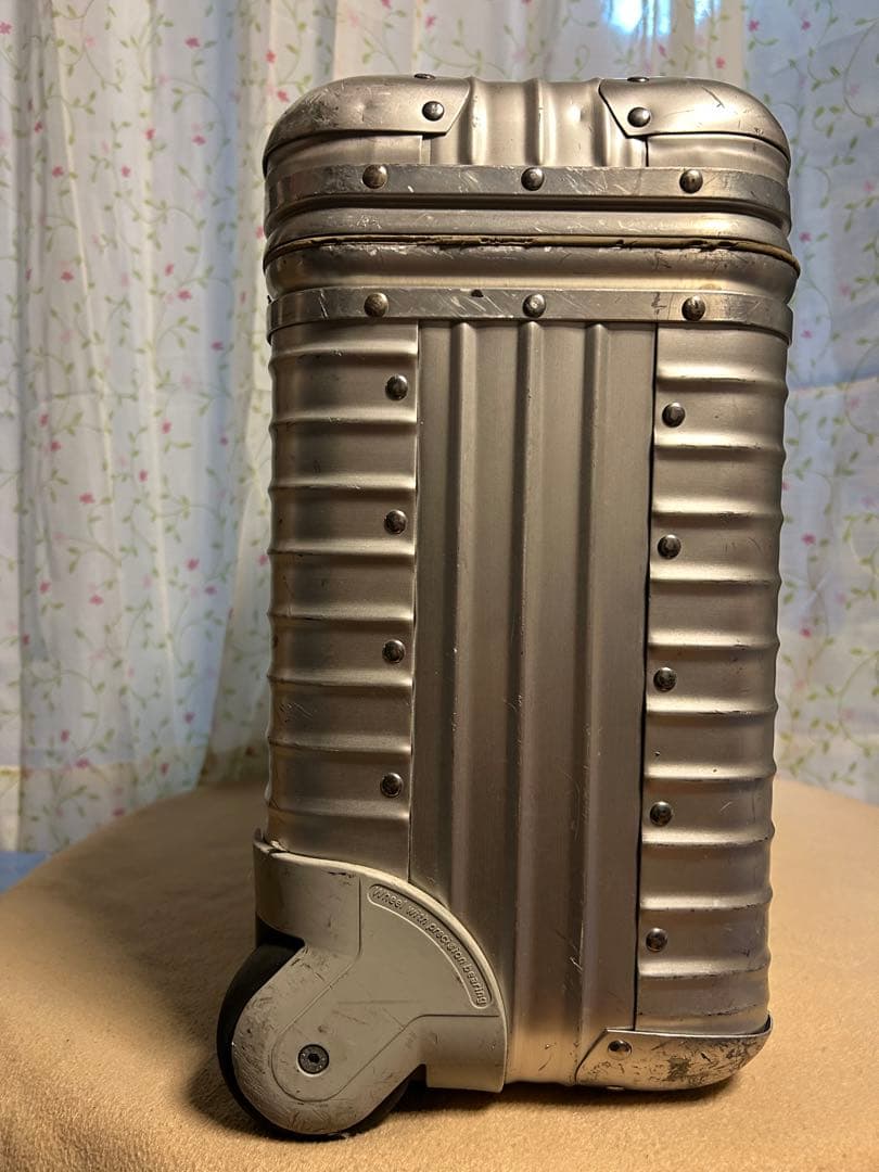 リモワ　パイロット　トロリー　2輪