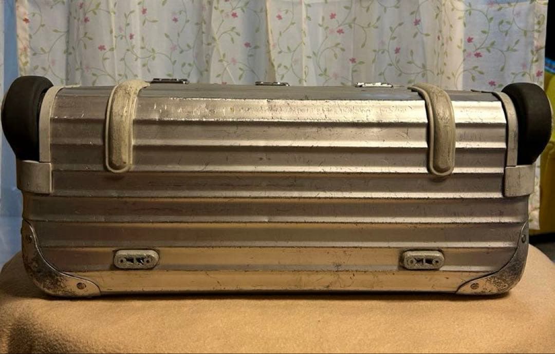 リモワ　パイロット　トロリー　2輪