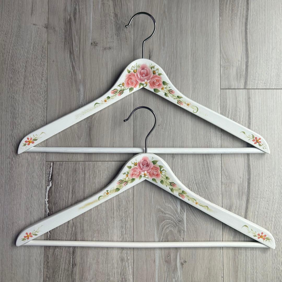 トールペイント作品　ホワイトハンガー8本