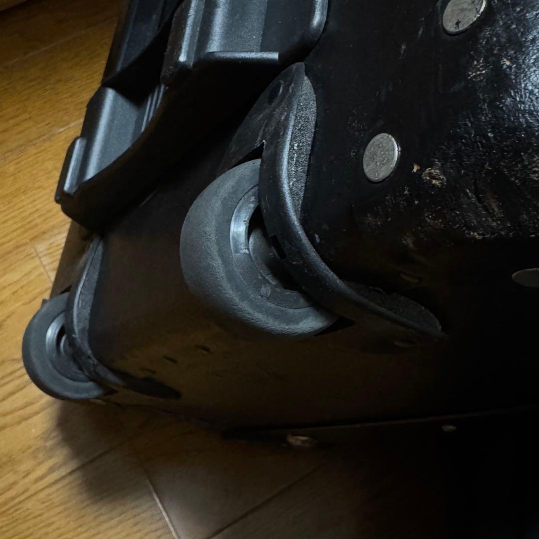 グローブトロッター　スーツケース　イーリーキシモト