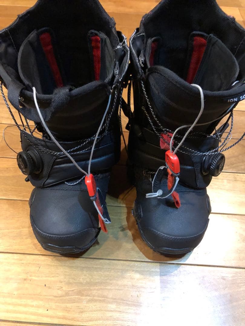 アイオンステップオン　US7 25cm