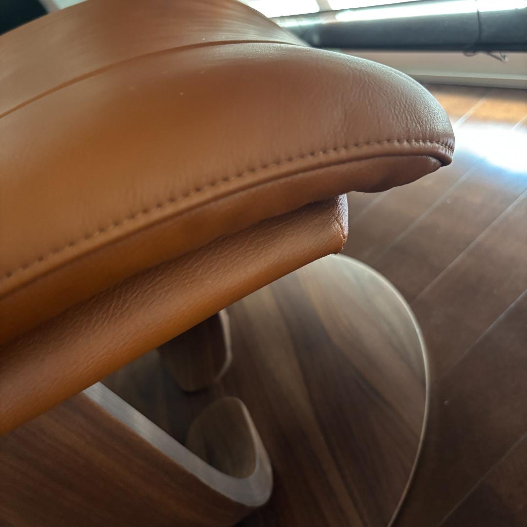 カリモク ザ・ファースト RU72モデル サイズ：S＋ チェア&オットマンSet