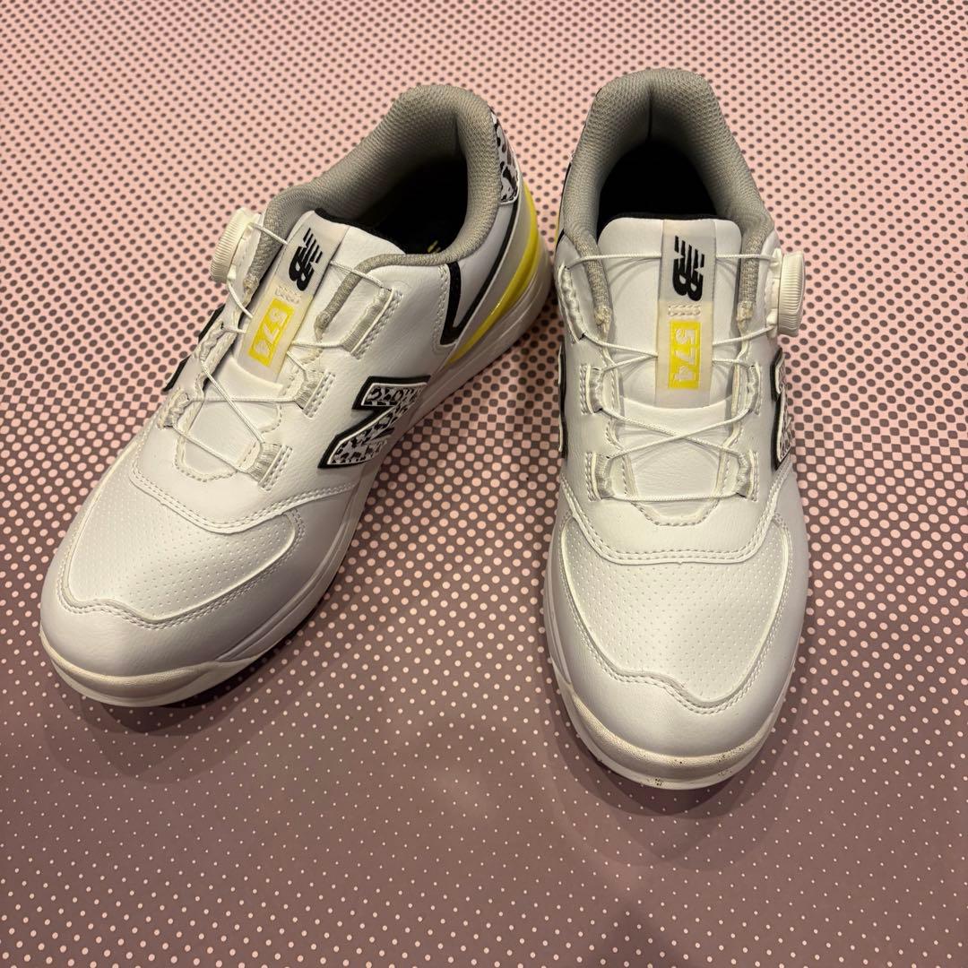 ★ 新品　お値下げ　 レディースゴルフシューズ　23.5