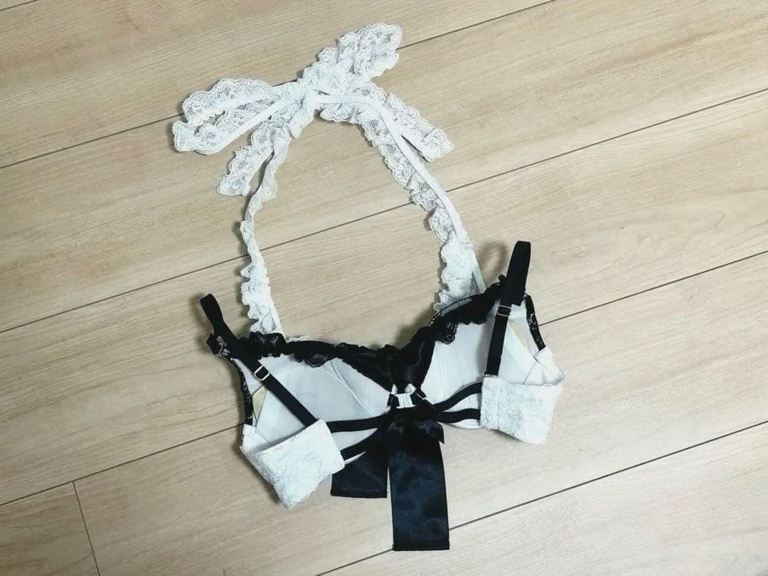 MARS♡1度着用のみ／未使用に近い／訳あり品♡厚盛りパッド♡見せブラ♡魅せブラ