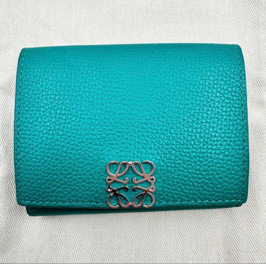 ゆ*こ様 LOEWE トライフォールド　三つ折り財布　エメラルドグリーン　アナグ