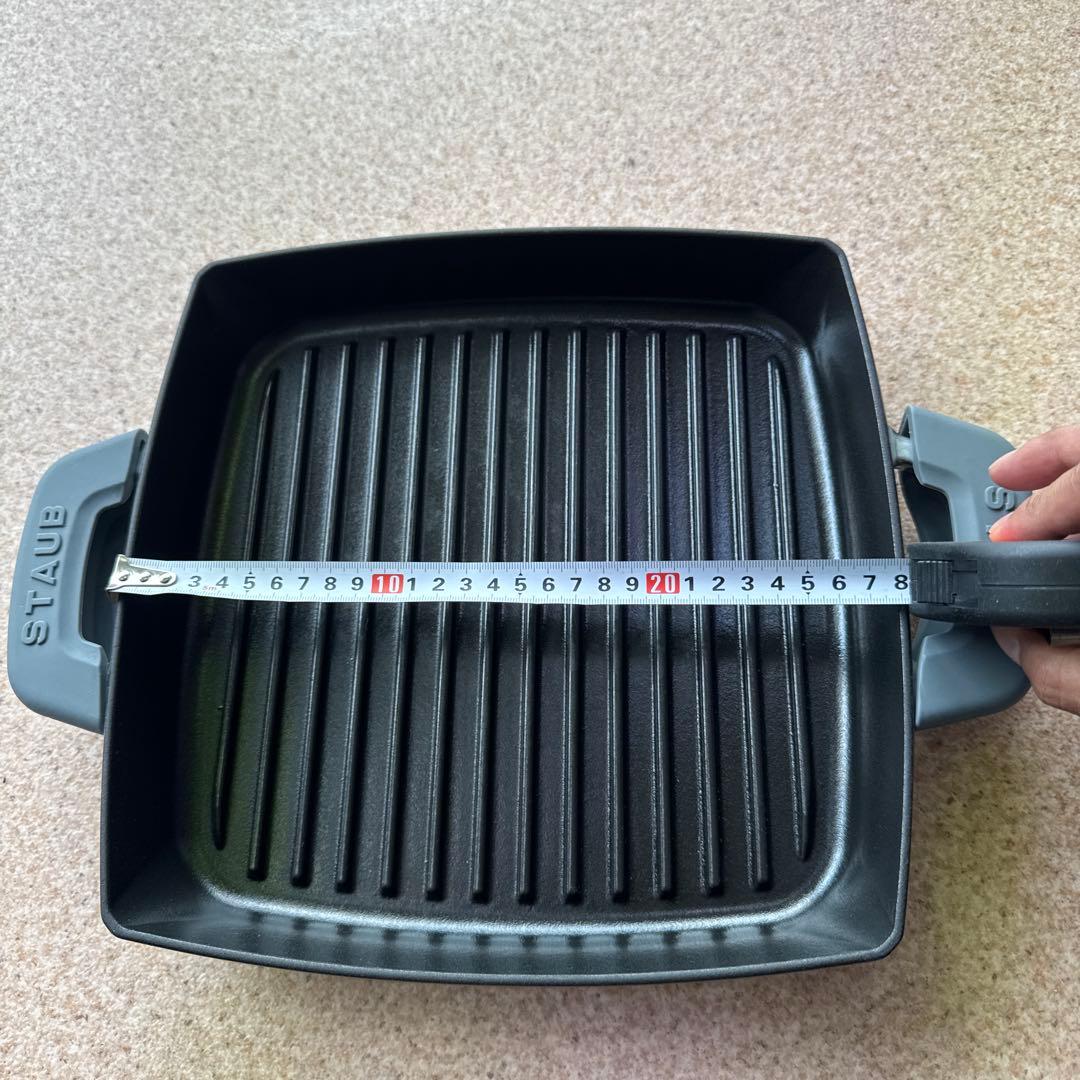 STAUB 鋳鉄グリルパン 28cm シリコンカバー付き