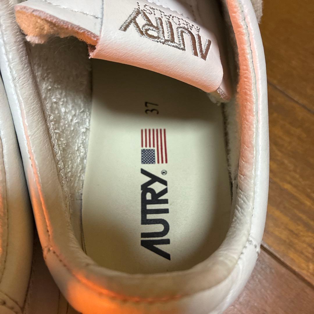 AUTRY MEDALIST LOW WOM WHITE スニーカー