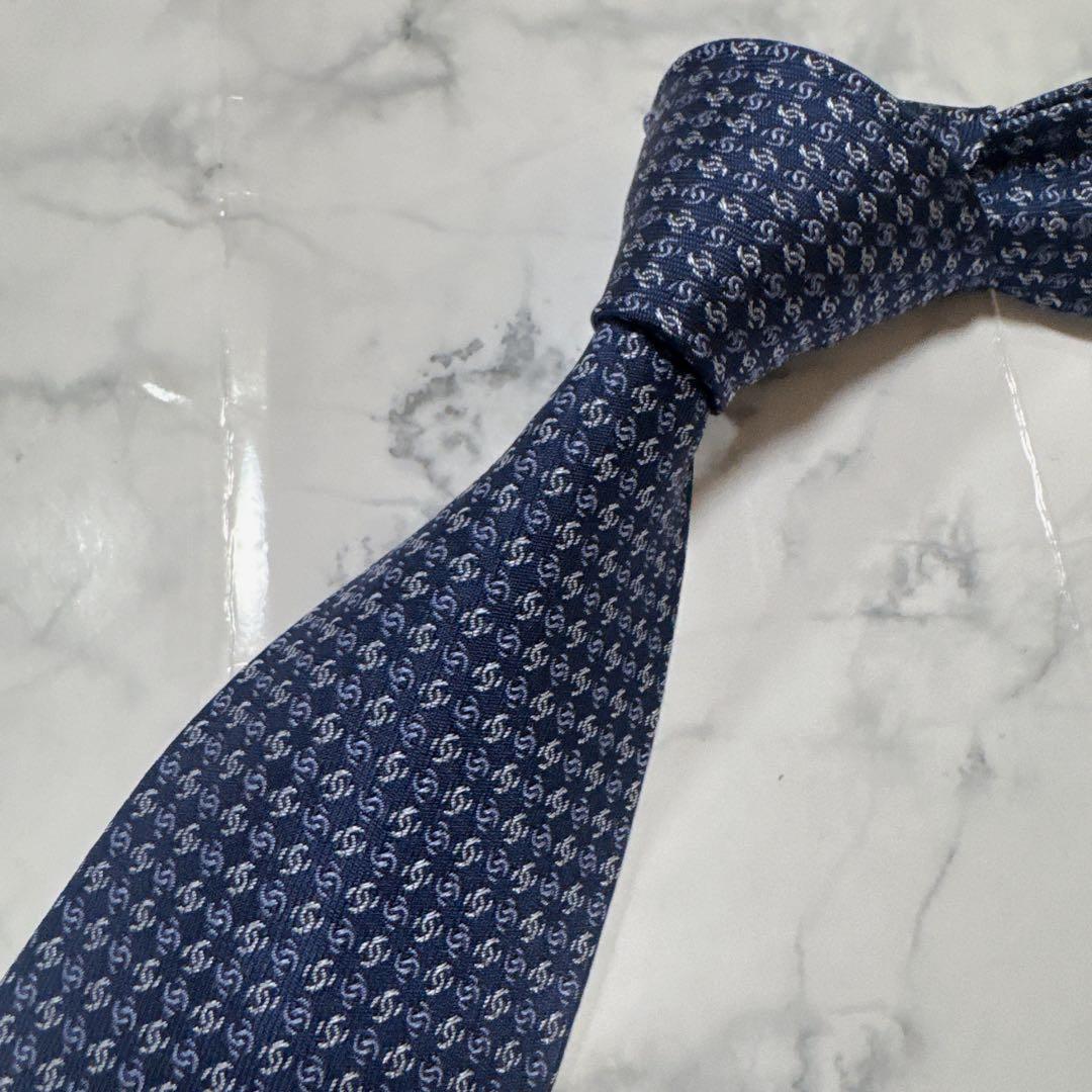 【未使用に近い】CHANEL ネクタイ ネイビー シルク　チェーン　ココマーク