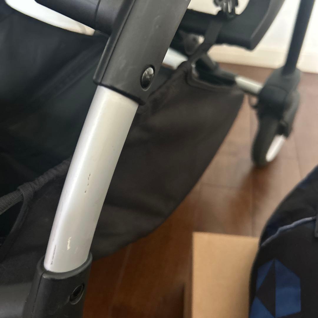 Mmmページです。Bugaboo bee6 レインカバー、説明書カタログ
