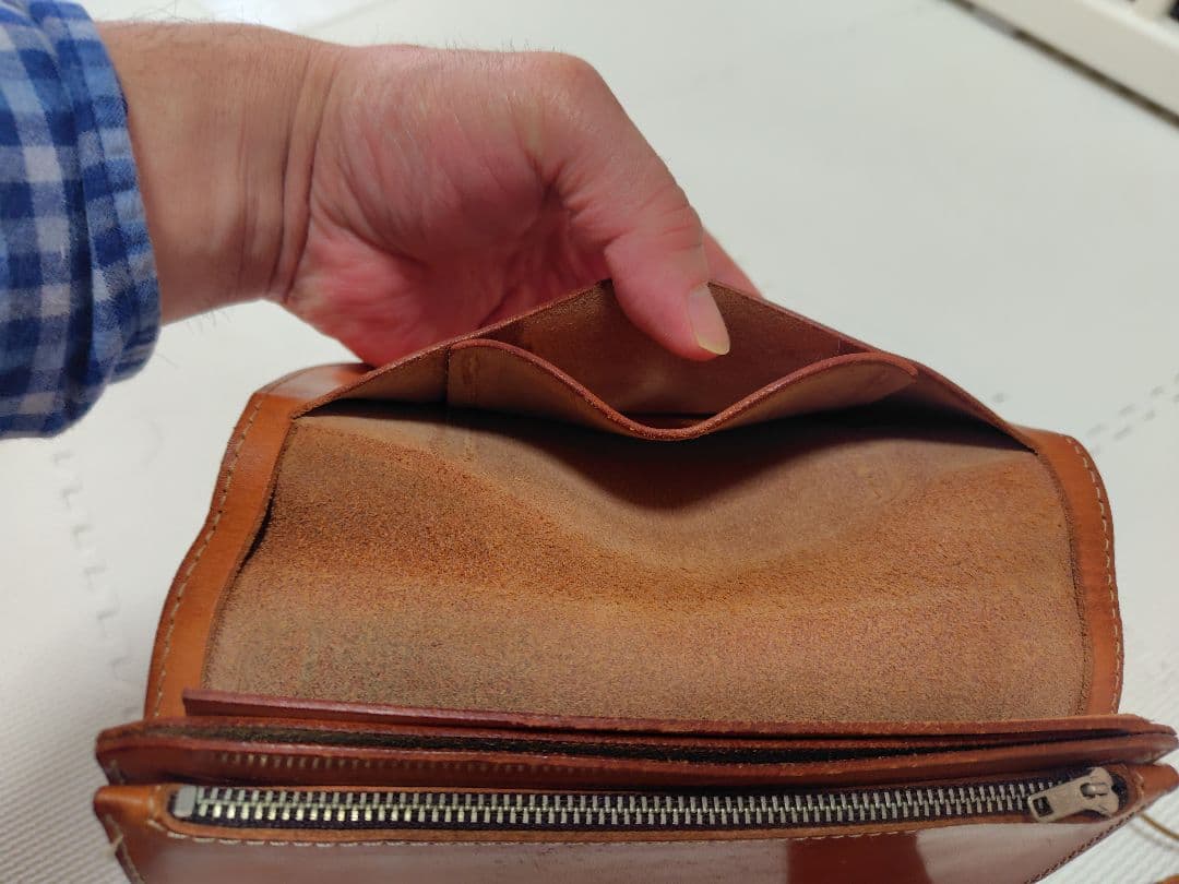 【美品】レッドムーン長財布(ロープ付)