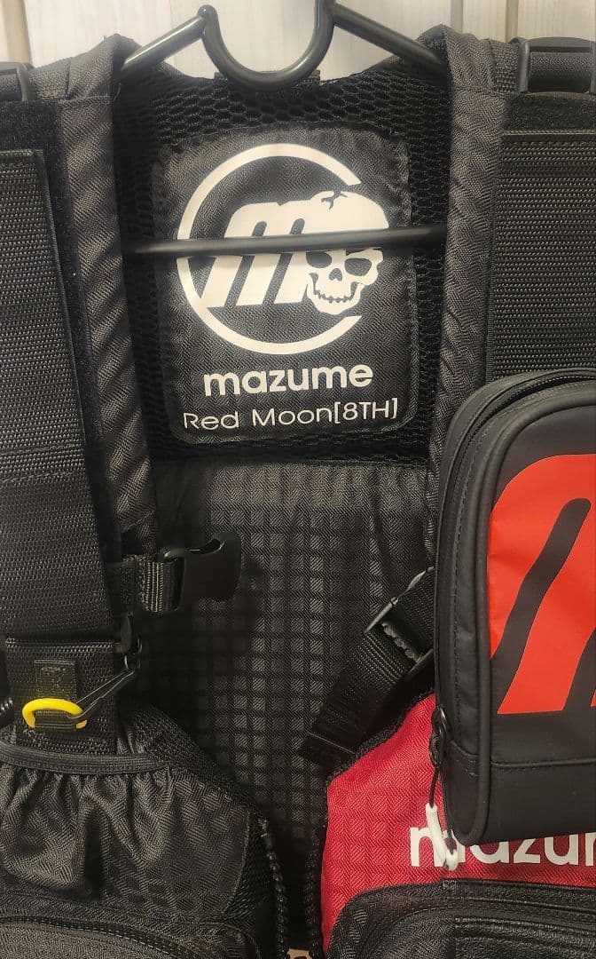 mazume Red Moon ブラック 8TH フィッシングベスト