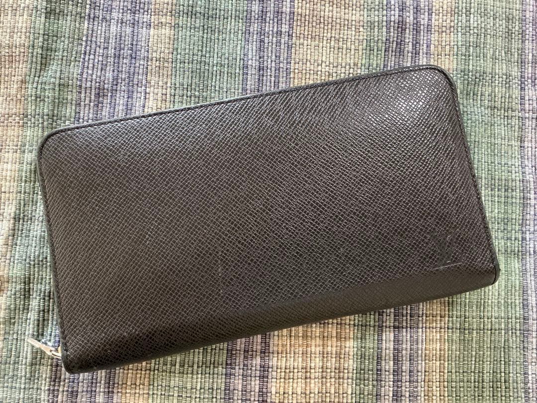 Louis Vuitton ジッピー長財布　黒