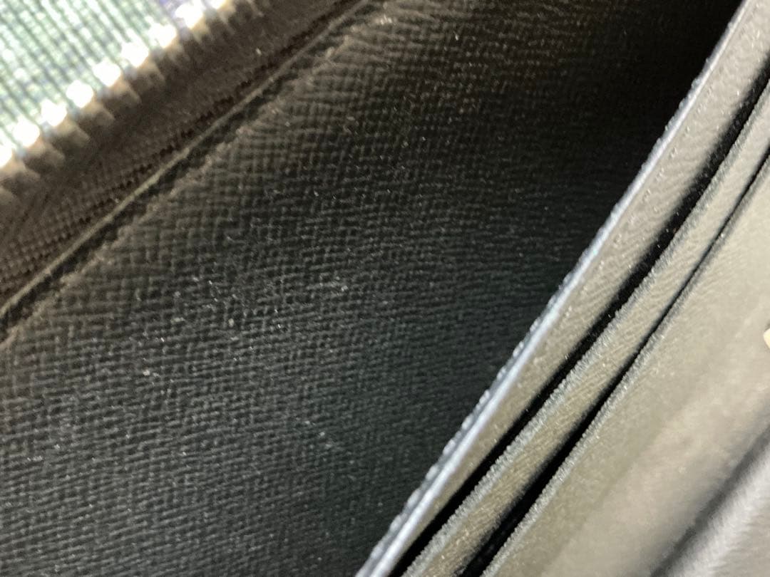 Louis Vuitton ジッピー長財布　黒