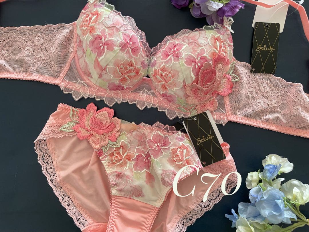 サルート C70/M 06G PI ベトナムの花嫁