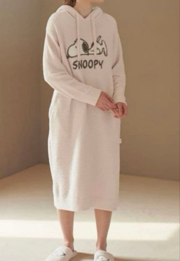 gelato pique　オンラインストア限定　スヌーピー ジャガードドレス