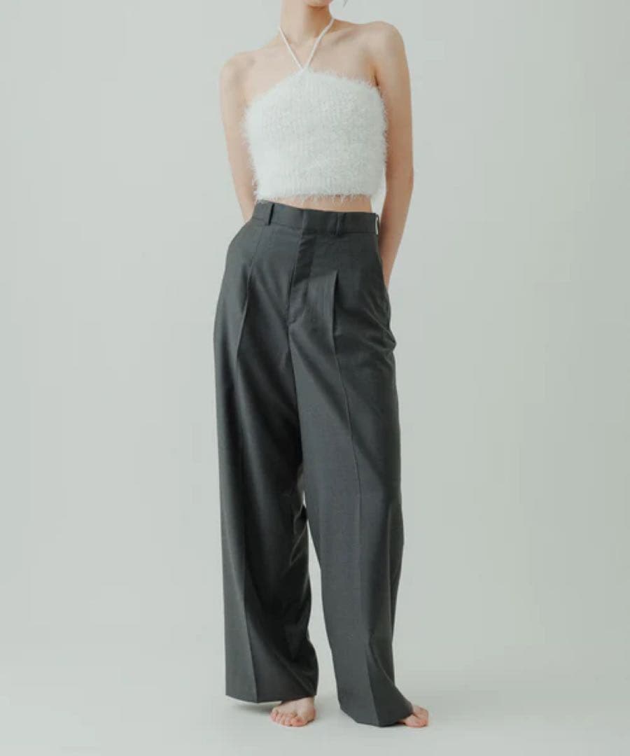 ё biotop Feather top